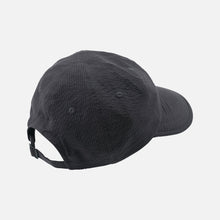 Load image into Gallery viewer, SEERSUCKER FEATHER CAP - CHARCOAL
