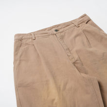 Load image into Gallery viewer, WASHED ONE TUCK CHINO PANTS - BEIGE
