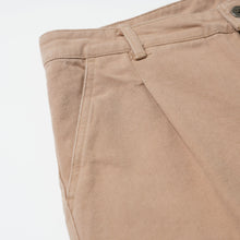 Load image into Gallery viewer, WASHED ONE TUCK CHINO PANTS - BEIGE
