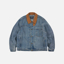 Load image into Gallery viewer, WASHED DENIM TRUCKER JACKET - BLUE
